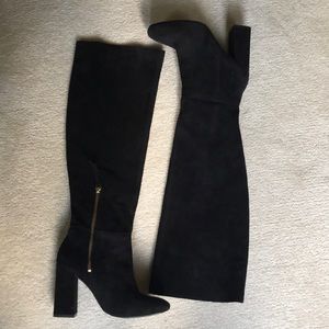 Over-the-knee black suede heeled boot